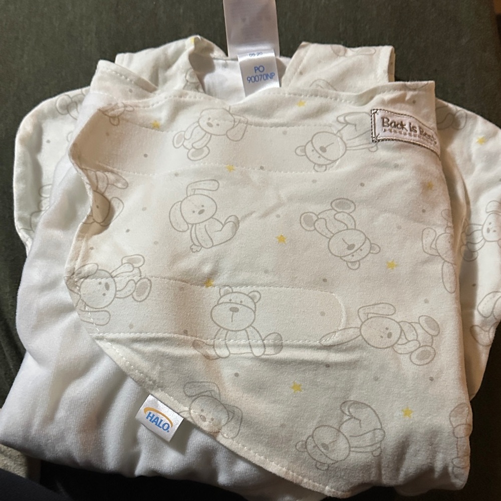3 Halo Swaddles. Please look at all the pictures